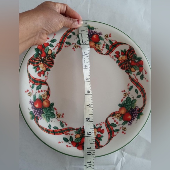 William James holiday dish - Picture 2 of 3